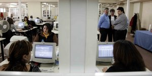 Αναψε το πράσινο φως για 14.000 προσλήψεις μόνιμων στο Δημόσιο: Σε ποια υπουργεί