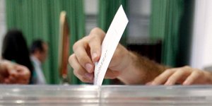 Δημοσκόπηση Palmos Analysis: «Ντέρμπι» Σγουρού- Δούρου για την Περιφέρεια