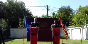 O Ζόραν Ζάεφ και ο Γενς Στόλτενμπεργκ/ Φωτογραφία twitter