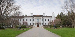 Το νέο παλάτι της Κάθριν Ζέτα Τζόουνς και του Μάικλ Ντάγκλας -Με σπα