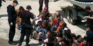 Δουλέμπορος στον Έβρο απείλησε αστυνομικούς με κοπίδι!