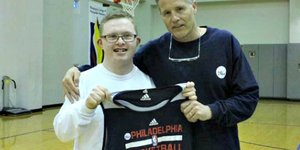 Συγκινητική κίνηση ανθρωπιάς -Ομάδα μπάσκετ έκανε μεταγραφή παίκτη με σύνδρομο D