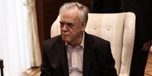 Αισόδοξος για συμφωνία ο Δραγασάκης - SOOC/ΜΕΝΕΛΑΟΣ ΜΥΡΙΛΛΑΣ