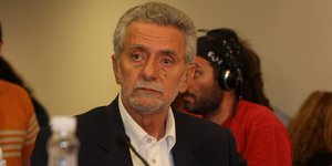 Δρίτσας: «Κακόγουστη επίδειξη πατριωτισμού» ο εθνικός ύμνος από το άγημα