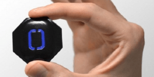 Πρωτοποριακή συσκευή ελέγχει την κατάσταση του δέματος πριν καν το ανοίξετε