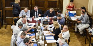 Από συνεδρίαση της Ολομέλειας των Δικηγορικών Συλλόγων. Φωτογραφία: Eurokinissi