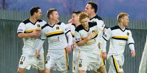 Θεαματικό γκολ με ανάποδο ψαλιδάκι από Σκωτσέζο επιθετικό [βίντεο]