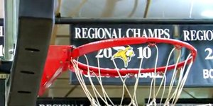 Κατάφερε να σπάσει το στεφάνι με κάρφωμα [βίντεο]