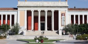 Κάγκελα γύρω από το Αρχαιολογικό Μουσείο θέλει να βάλει ο νέος διευθυντής