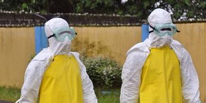 Οι Ελληνες τρέμουν για τον Εμπολα -Δείχνουν όμως εμπιστοσύνη στους γιατρούς της 