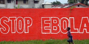 Συναγερμός για τον Εμπολα -Ολόκληρο αεροπλάνο σε καραντίνα