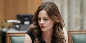 Η υπουργός Εργασίας Εφη Αχτσιόγλου- φωτογραφία sooc.gr