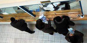 Στο γκισέ της Εφορίας