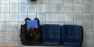 Περιμένοντας στην Εφορία