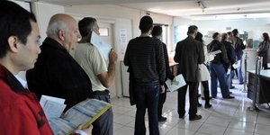 Λουκέτο την Πέμπτη και την Παρασκευή στις ΔΟΥ