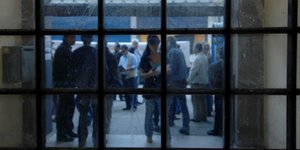 Μπέρδεμα με τα φορολογικά βιβλία /Φωτογραφία: Eurokinissi