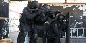 Το σημείο της συμπλοκής με τους Αλβανούς κακοποιούς -Αστυνομικός έπεσε σε χαράδρ