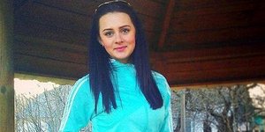 Ρωσώφωνη έκλεψε μάσκαρα νεκρής από τα συντρίμμια του Boeing και το διαφήμιζε στο