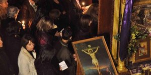 Ναύτες «σκέπασαν» τη φωνή του Ιερώνυμου που έψελνε το «Χριστός Ανέστη»