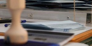 Δημοσκόπηση Palmos Analysis: Πρωτιά ΣΥΡΙΖΑ στις Ευρωεκλογές με 5 μονάδες διαφορά