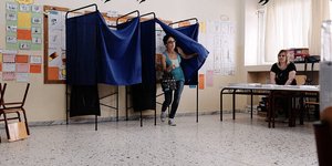 Ολονύχτιο θρίλερ στον Β΄γύρο: Ποιοι προηγούνται στους εννέα μεγάλους δήμους της