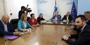 Φωτογραφίες: ΑΠΕ-ΜΠΕ/ΣΥΜΕΛΑ ΠΑΝΤΖΑΡΤΖΗ