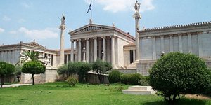 «Λουκέτο» για μία εβδομάδα στο Πανεπιστήμιο Αθηνών – Δραματική η σύγκριση με τα