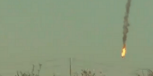 Καρέ καρέ η κατάρριψη ελικοπτέρου από ρουκέτα τρομοκρατών στην Αίγυπτο [βίντεο]