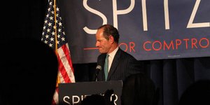 Ο ξεπεσμένος πρώην κυβερνήτης της Νέας Υόρκης