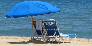 Η κρίση «ακυρώνει» το ελληνικό καλοκαίρι: Ενας στους τέσσερις Ελληνες δεν θα κάν