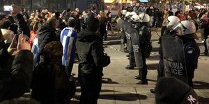 Eνταση στη Θεσσαλονίκη για τη Μακεδονία: Αποδοκίμασαν τον Παυλόπουλο! 