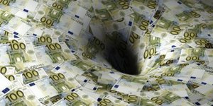 Στα 18 εκ. ευρώ το έλλειμμα το πρώτο τετράμηνο του 2012