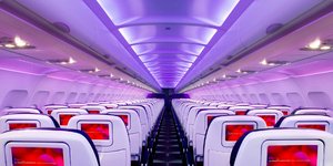 «Πετάει» μέσα σε σακούλα για να... αποφύγει τα νεκροταφεία [εικόνα]