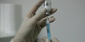 Επαρκούν τα αποθέματα εμβολίων ιλαράς λέει το υπ. Υγείας (Φωτογραφία αρχείου: ΑΠΕ-ΜΠΕ/ΟΡΕΣΤΗΣ ΠΑΝΑΓΙΩΤΟΥ)