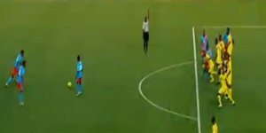 Πανέμορφο γκολ νεαρού μέσου με εκτέλεση φάουλ [βίντεο]