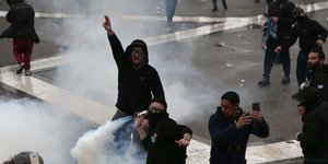 Ελεύθεροι οι 6 από τους 7 συλληφθέντες για τα επεισόδια στο συλλαλητήριο για τη Μακεδονία -Φωτογραφία: intimenews