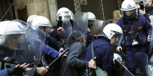 Διοικητική έρευνα για τα επεισόδια (Φωτογραφία: EUROKINISSI/ΧΡΗΣΤΟΣ ΜΠΟΝΗΣ)