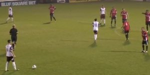 Επική γκάφα σε εκτέλεση φάουλ οδήγησε στο γκολ αντιπάλου [βίντεο]