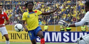 Απίστευτο αυτογκόλ από αμυντικό [βίντεο]