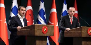 Ο Αλέξης Τσίπρας και ο Ταγιπ Ερντογάν στην κοινή συνέντευξη Τύπου -Φωτογραφία: (EUROKINISSI/ΓΡ. ΤΥΠΟΥ ΠΡΩΘΥΠΟΥΡΓΟΥ/ANDREA BONETTI)