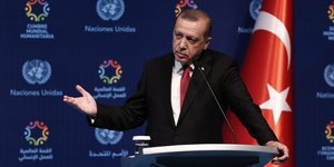 (ΑΠΕ/  EPA/SEDAT SUNA)