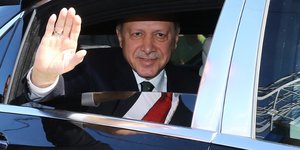 Το πρωί της Πέμπτης φτάνει στην Αθήνα ο Ερντογάν (Φωτογραφία: AP)