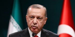 Ο Ερντογάν απειλεί δύο ηθοποιούς: «Θα πληρώσουν όσα είπαν» -Φωτογραφία αρχείου: AP Photo/Burhan Ozbilici