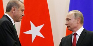 Σύντομα δίνουν τα χέρια για τους πυραύλους Ερντογάν και Πούτιν/ Φωτογραφία: Alexander Zemlianichenko/AP