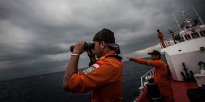 Το χαμένο Boeing κρατάει τον πλανήτη με κομμένη την ανάσα