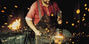 Αυτοί που άντεξαν στην κρίση -Το success story των οικογενειακών επιχειρήσεων