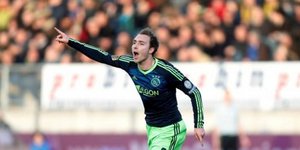 Εξαιρετικό γκολ μέσου μετά από ατομική ενέργεια [βίντεο]