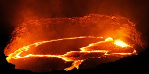 Ρίξτε το πτώμα στο ηφαίστειο [βίντεο]