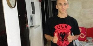 Σάλος με ποδοσφαιριστή του ΠΑΟΚ – Ανέβασε στο Facebook φωτογραφία με μπλούζα του