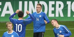 Πανέμορφο γκολ νεαρού επιθετικού με μακρινό σουτ [βίντεο]